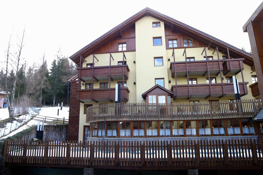 Resort Nevesole 3*